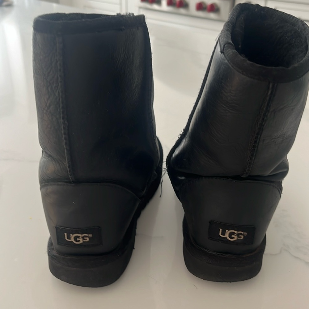 Ugg Leather boots black